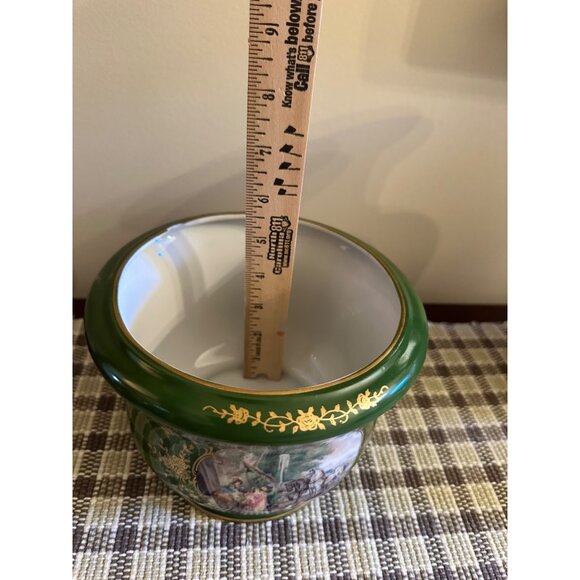 French Style Decor Andrea by Sadek Green Porcelain Planter w/ Gold Floral Trim - Picture 11 of 11